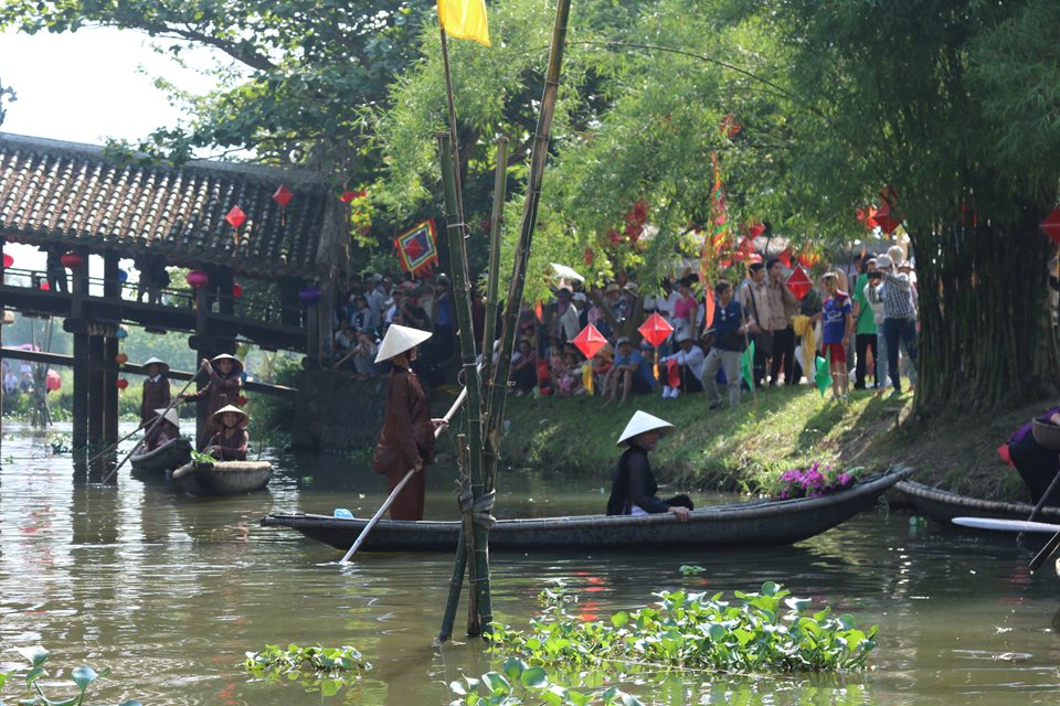“Chợ quê ngày hội” được tổ chức ở cầu ngói Thanh Toàn